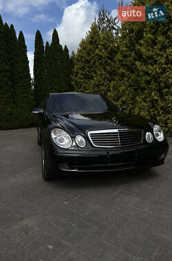 Седан Mercedes-Benz E-Class 2003 в Судовій Вишні