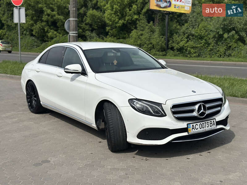 Седан Mercedes-Benz E-Class 2016 в Луцке