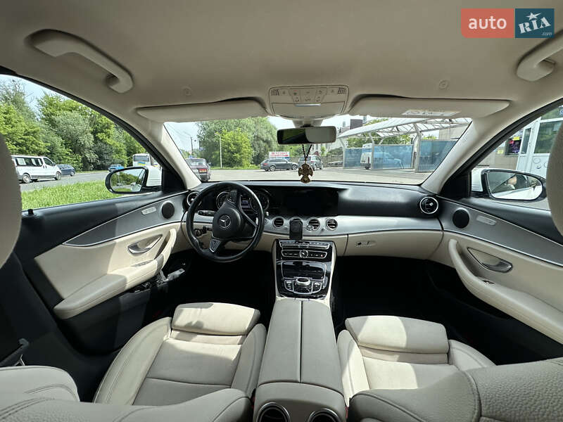 Седан Mercedes-Benz E-Class 2016 в Луцке