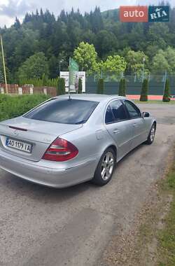 Седан Mercedes-Benz E-Class 2006 в 