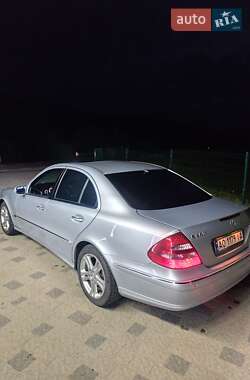 Седан Mercedes-Benz E-Class 2006 в 