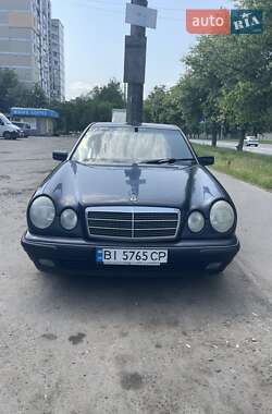 Седан Mercedes-Benz E-Class 1998 в 