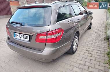 Универсал Mercedes-Benz E-Class 2011 в 