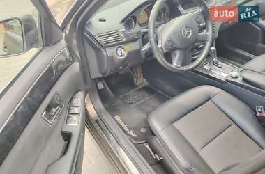 Универсал Mercedes-Benz E-Class 2011 в 