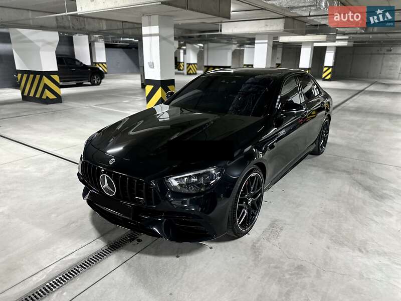 Седан Mercedes-Benz E-Class 2021 в Днепре
