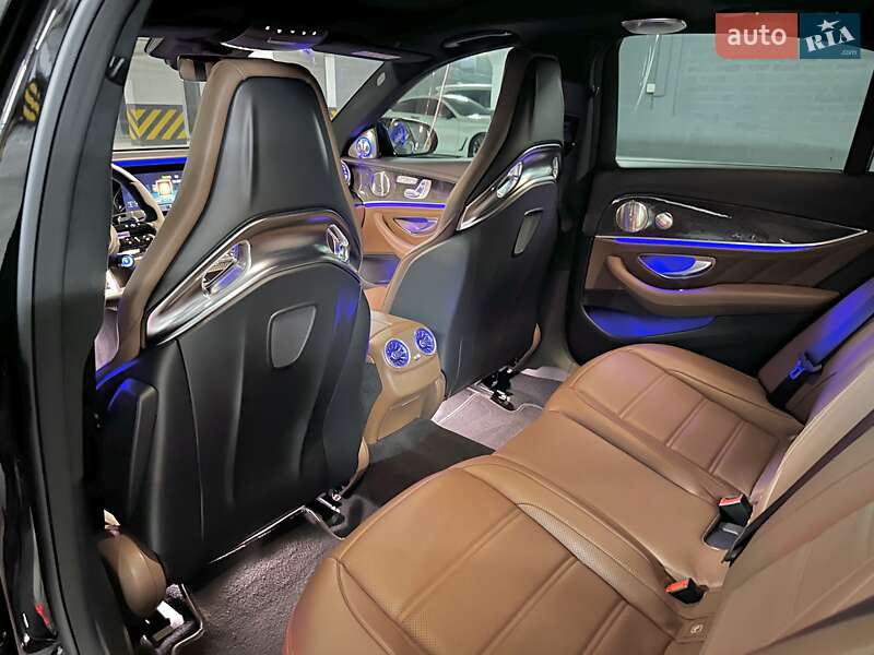 Седан Mercedes-Benz E-Class 2021 в Днепре