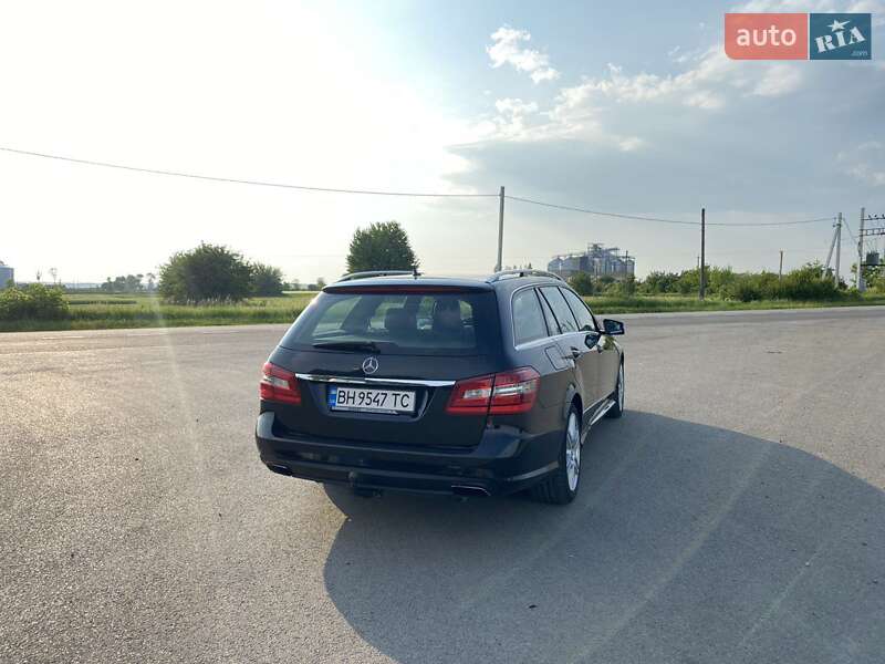 Универсал Mercedes-Benz E-Class 2010 в Городенке