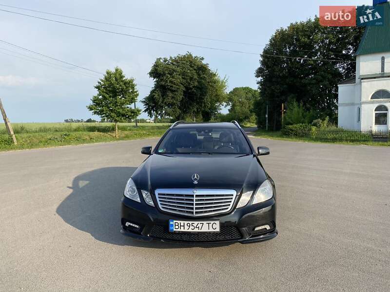 Универсал Mercedes-Benz E-Class 2010 в Городенке