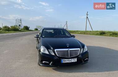 Универсал Mercedes-Benz E-Class 2010 в 