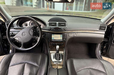 Седан Mercedes-Benz E-Class 2002 в 