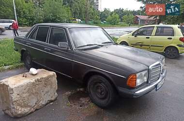 Седан Mercedes-Benz E-Class 1978 в Киеве
