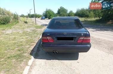 Седан Mercedes-Benz E-Class 1996 в 