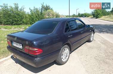 Седан Mercedes-Benz E-Class 1996 в 