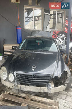 Седан Mercedes-Benz E-Class 2003 в Луцке