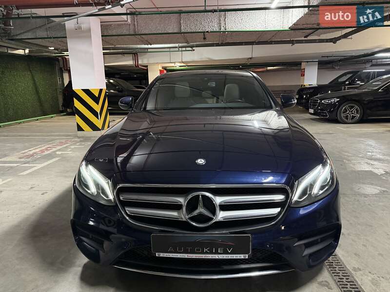 Седан Mercedes-Benz E-Class 2016 в Киеве