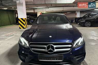 Седан Mercedes-Benz E-Class 2016 в 