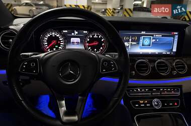 Седан Mercedes-Benz E-Class 2016 в 