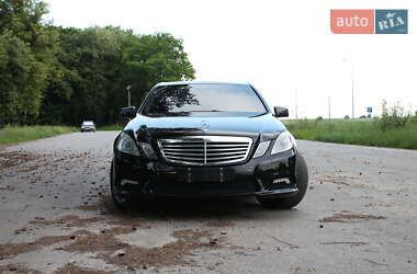 Седан Mercedes-Benz E-Class 2010 в 