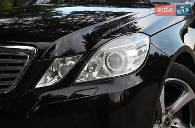 Седан Mercedes-Benz E-Class 2010 в 