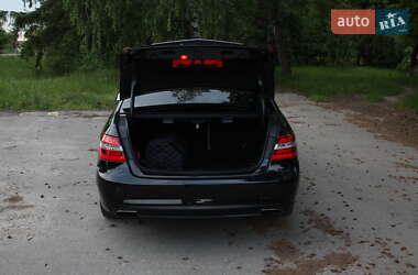 Седан Mercedes-Benz E-Class 2010 в 