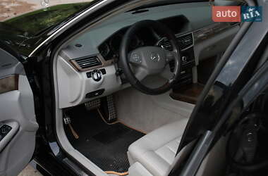 Седан Mercedes-Benz E-Class 2010 в 