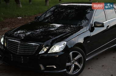 Седан Mercedes-Benz E-Class 2010 в 