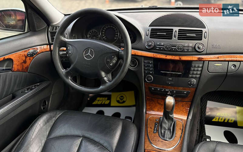 Седан Mercedes-Benz E-Class 2002 в Мукачевому