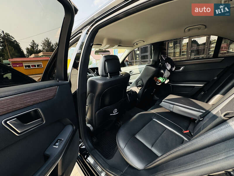 Седан Mercedes-Benz E-Class 2013 в Костополе