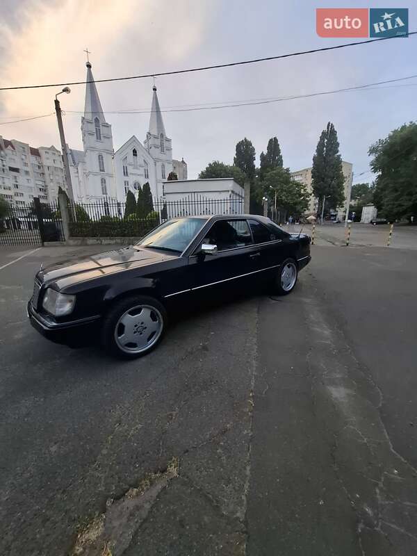 Купе Mercedes-Benz E-Class 1994 в Одессе