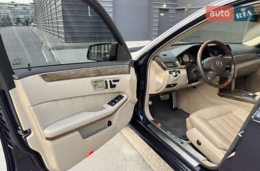 Седан Mercedes-Benz E-Class 2011 в 