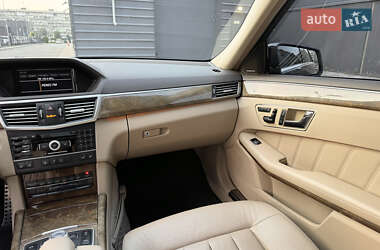 Седан Mercedes-Benz E-Class 2011 в 