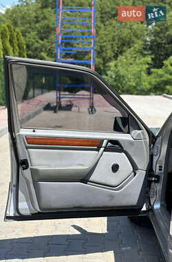 Седан Mercedes-Benz E-Class 1994 в 