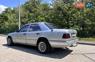 Седан Mercedes-Benz E-Class 1994 в 