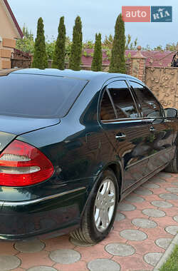 Седан Mercedes-Benz E-Class 2003 в 