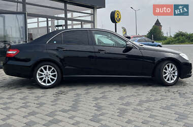 Седан Mercedes-Benz E-Class 2010 в 
