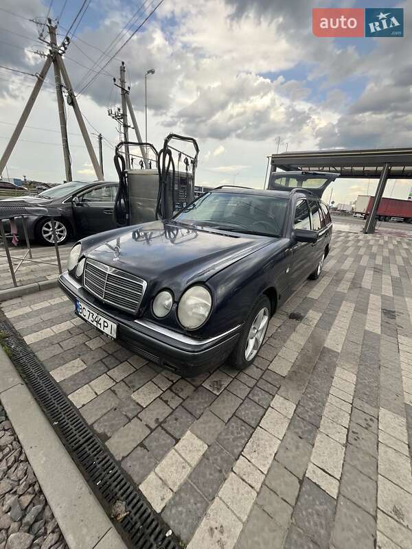 Универсал Mercedes-Benz E-Class 1997 в 