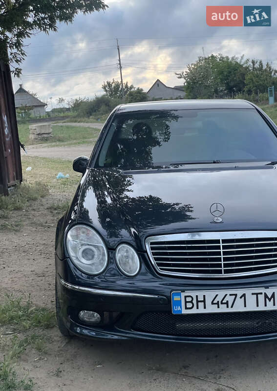Седан Mercedes-Benz E-Class 2004 в Белгороде-Днестровском