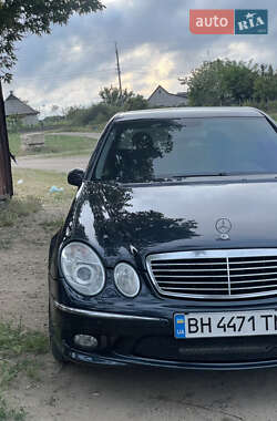 Седан Mercedes-Benz E-Class 2004 в 