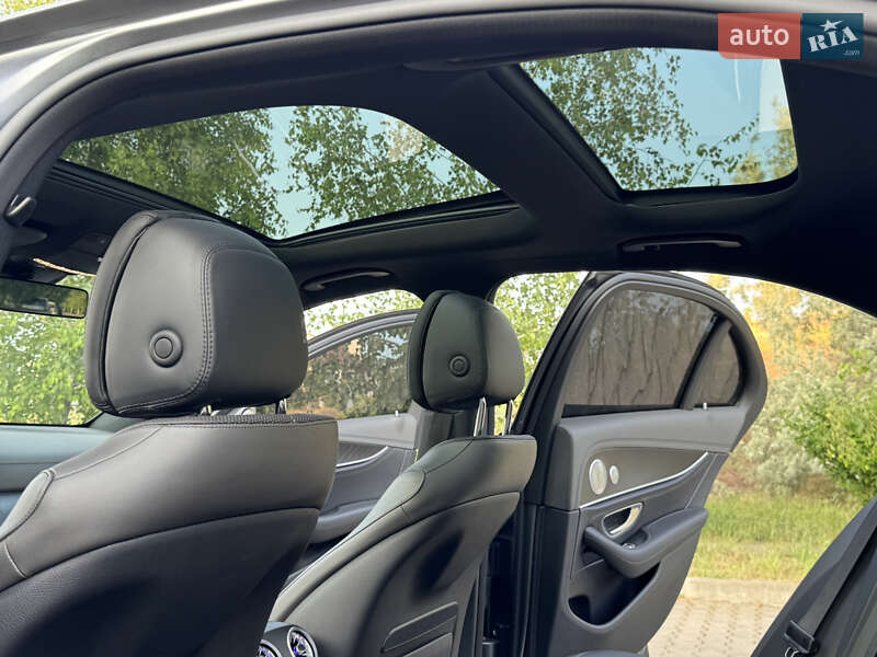 Седан Mercedes-Benz E-Class 2018 в Одесі фото 82 Седан Mercedes-Benz E-Class 2018 в Одесі