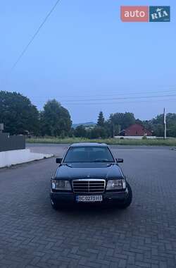 Седан Mercedes-Benz E-Class 1995 в 