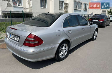Седан Mercedes-Benz E-Class 2002 в 