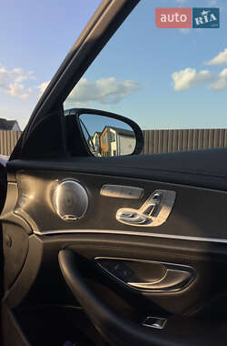 Седан Mercedes-Benz E-Class 2017 в 