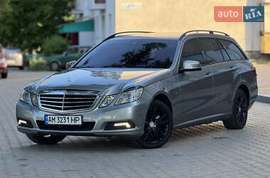 Универсал Mercedes-Benz E-Class 2010 в 