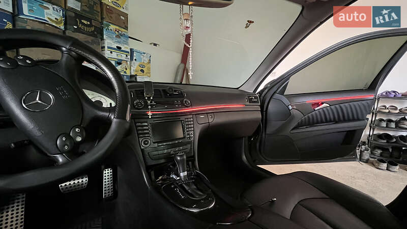 Седан Mercedes-Benz E-Class 2007 в Иршаве
