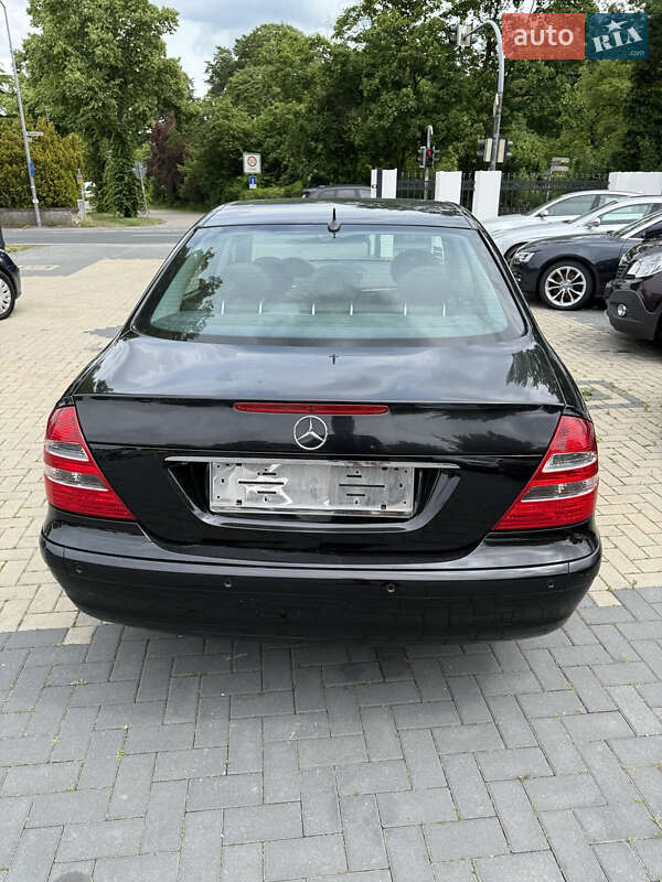 Седан Mercedes-Benz E-Class 2004 в Луцке