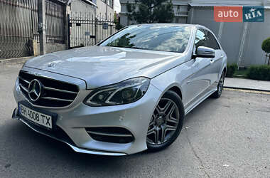 Седан Mercedes-Benz E-Class 2011 в 