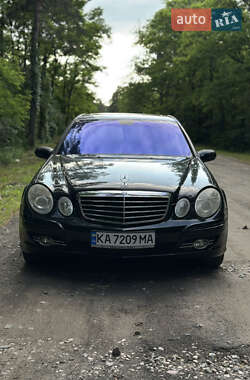 Седан Mercedes-Benz E-Class 2002 в 