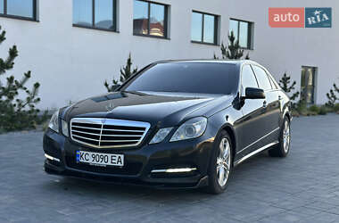 Седан Mercedes-Benz E-Class 2012 в 
