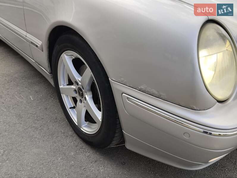 Седан Mercedes-Benz E-Class 2002 в Тульчине