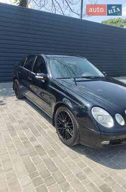 Седан Mercedes-Benz E-Class 2003 в Одессе